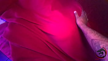 Segurança do hotel invade quarto de elisa sanches e fode ela na lua de mel