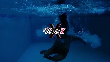 Kinky maxine x squirts buckets of pussy juice in the shower