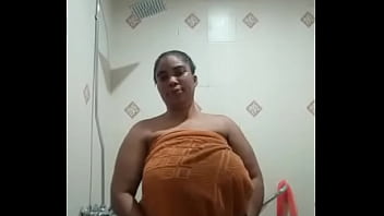 Matured woman sends her nude