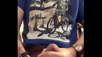 I love to masterbate