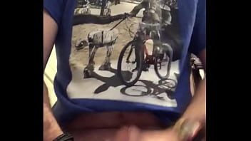 I love to masterbate