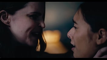 Big horny witch turns shelena into insatiable lesbian before unbirthing her vore