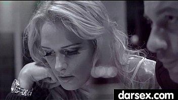 Babe enjoys an erotic afternoon fuck 24