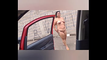 Exibicionismo hard eu esposa bem cadelinha andando toda nua pelas ruas pra me expor