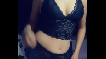 Me encanta moverme al rito de la música y ponerte caliente