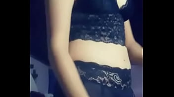 Me encanta moverme al rito de la música y ponerte caliente