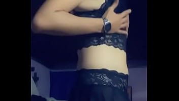 Me encanta moverme al rito de la música y ponerte caliente