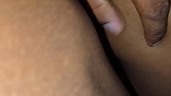 Metendo com a baiana gordinha no banho