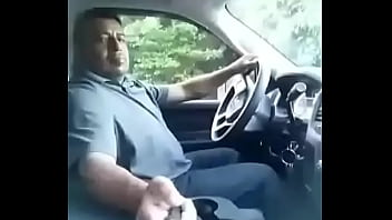 Hetero Manda Video Masturbándose 2 Parte 2 thumbnail