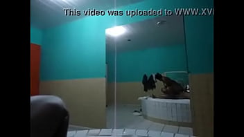 Morena safada dando muito