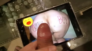 Me corro en el culo de la wera