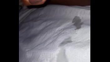 Dotado gozando gostoso na punheta kingofxofficial