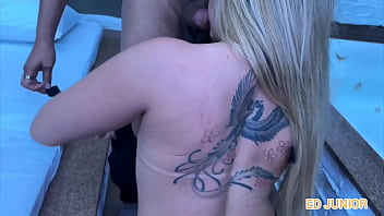 Mais uma casada sentando na piroca do ed junior sem preservativo completo no red e no sheer