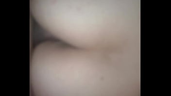 Me follo a mi hermanastra antes que llegue su marido