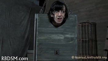 Slave sadomasochism