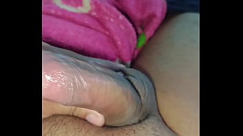 Paja solitaria con pipirialverto ángulo