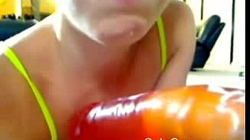 Cam girl creams licks and deepthoats