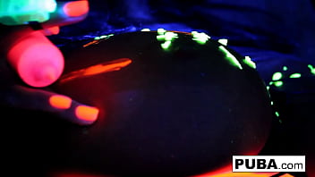 Hot babes lick each other