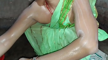 Sasur bahu bathroom sex bahu pissing in bathroom