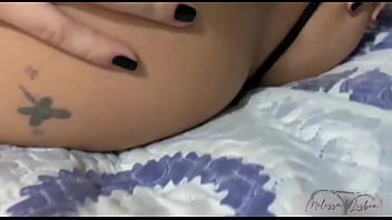 Minha madrasta aos 18 anos dando o cuzinho pela primeira fez para o professor dela depois da aula