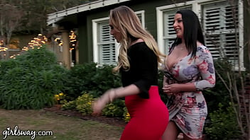 My ex milf girlfriend is still into me