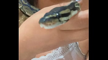 Vient me rejoindre j’ai des vidéos masturbarion gratuite quand t’es abboner