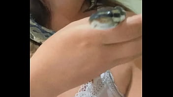 Vient me rejoindre j’ai des vidéos masturbarion gratuite quand t’es abboner