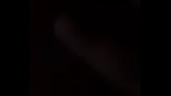 Se fue la luz y aprovechamos para coger come gime esta putita