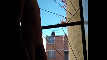 Camino un poco desnudo