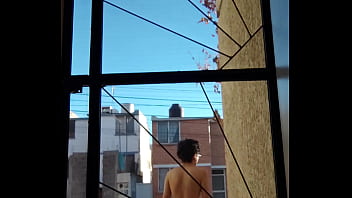 Camino Un Poco Desnudo thumbnail