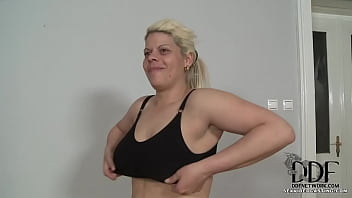 Blondie and her biggins Blondie and her biggins