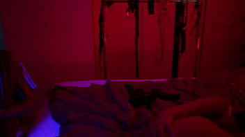 Hot latina get horny and cums