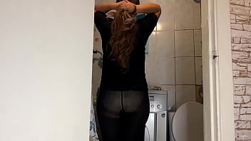 Homemade anal porn of an old lady and her tight ass