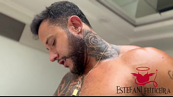 Prazer sem limites um sexo espetacular com loira fitness rabuda e tatuada l vídeo completo no sheer e x red
