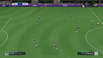 Juíz safadinho enfiou tudo no time de futebol