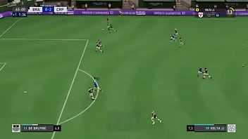 Juíz safadinho enfiou tudo no time de futebol