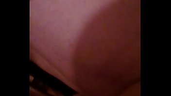 Slut gets pussie played