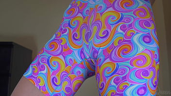 Blonde reveals huge camel toe pussy while tight shorts try on haul