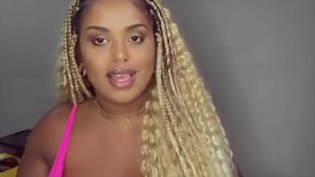 A camgirl folgosa fala um pouco sobre seus conteúdos amadores A camgirl folgosa fala um pouco sobre seus conteúdos amadores