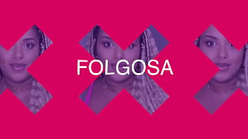 A camgirl folgosa fala um pouco sobre seus conteúdos amadores