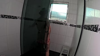 Carlos urach manda a filha para a mansão e ela faz seu primeiro anal com ted