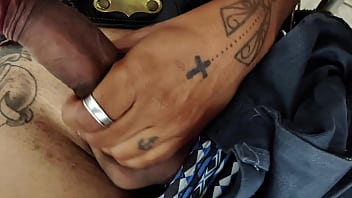 Bbdw mais gostosa do brasil preza no closet socorrista experiente chega para lubricar e empurra forte