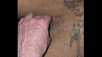 O cara atrás do gloryhole não deu conta tive que pedir para o meu marido me fazer gozar