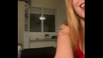 Soy marina y mi vestido rojo te dejará sin leche