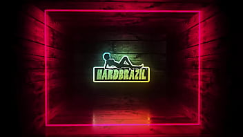 Maite fernandes levando madeira no cú