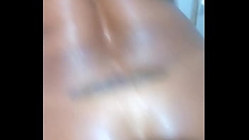 Noite no chuveiro tomando banho