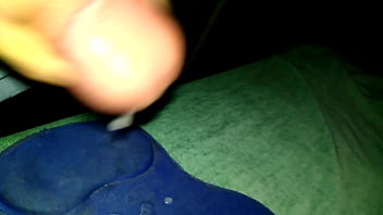 3ra corrida del día mía mmm aún sale leche