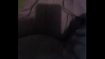 Mi putita me envia video masturbandose por wsp