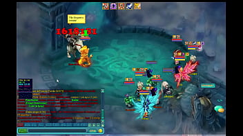 Tigrinho safado botando boss de joelho gostoso enchendo o rabão dele de tapa