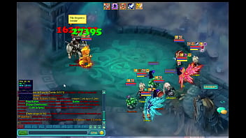 Tigrinho safado botando boss de joelho gostoso enchendo o rabão dele de tapa